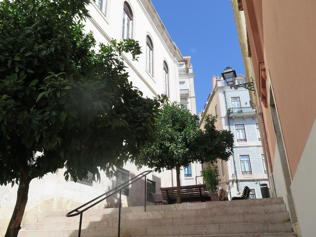 Chiado Bairro Alto, Bright And Newly Renovated 3 Bedroom Apartment, Lisbon Historical Center Exterior foto