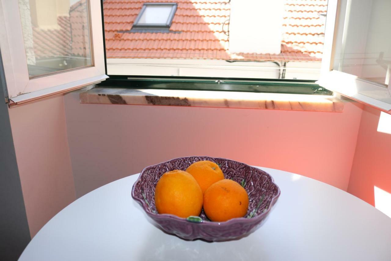 Chiado Bairro Alto, Bright And Newly Renovated 3 Bedroom Apartment, Lisbon Historical Center Exterior foto